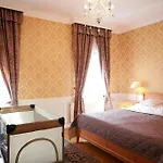 Отель Zamecky