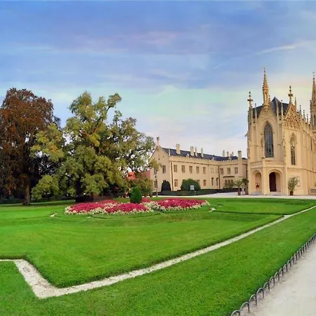 Hotel Zamecky 4*