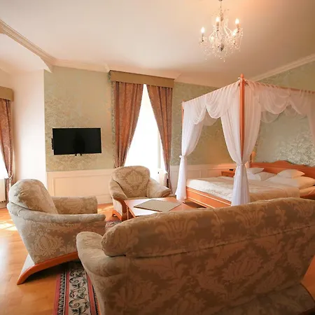 Hotel Zamecky 4*