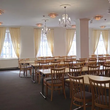 Zamecky Hotel 4*