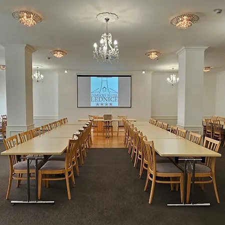 Hotel Zamecky Lednice