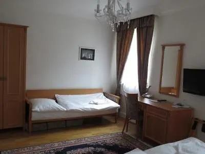 Zamecky 4* ليدنيس