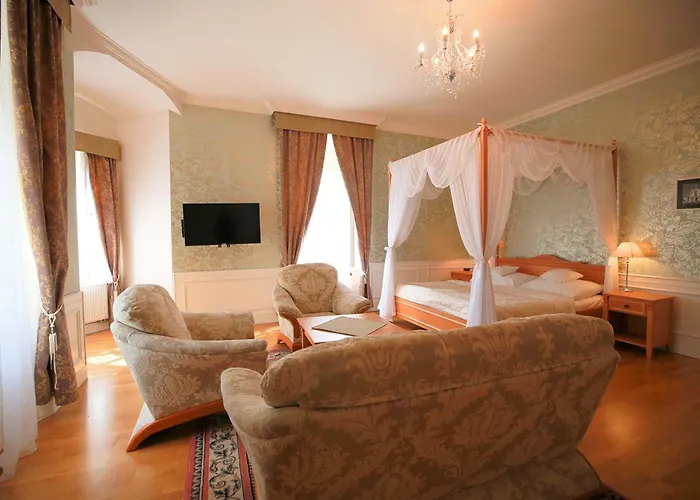 Hotel Zamecky 4*